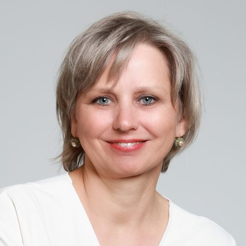 Sabine Pagels-Witschen Geschäftsführerin, Qualitätsmanagement Managing Director and Quality Management